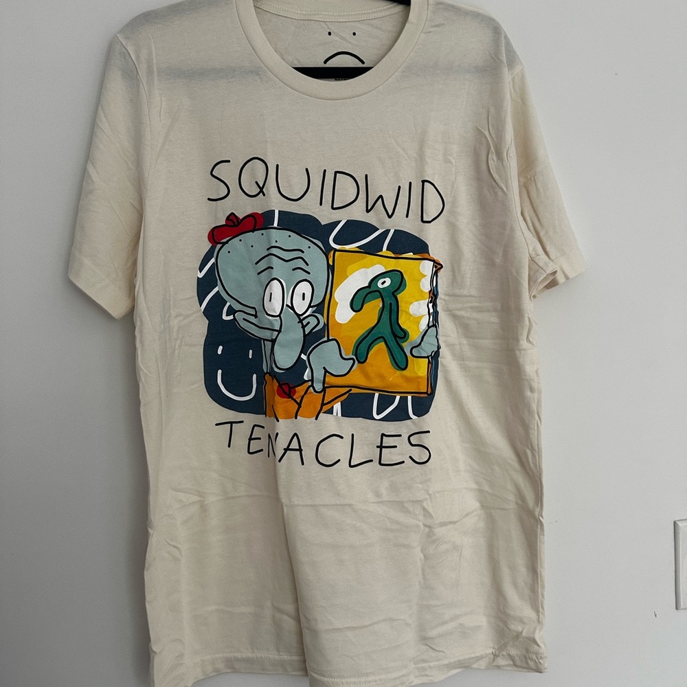 Men’s Sz L | Cream Short Sleeve Tee with Squidward Graphic